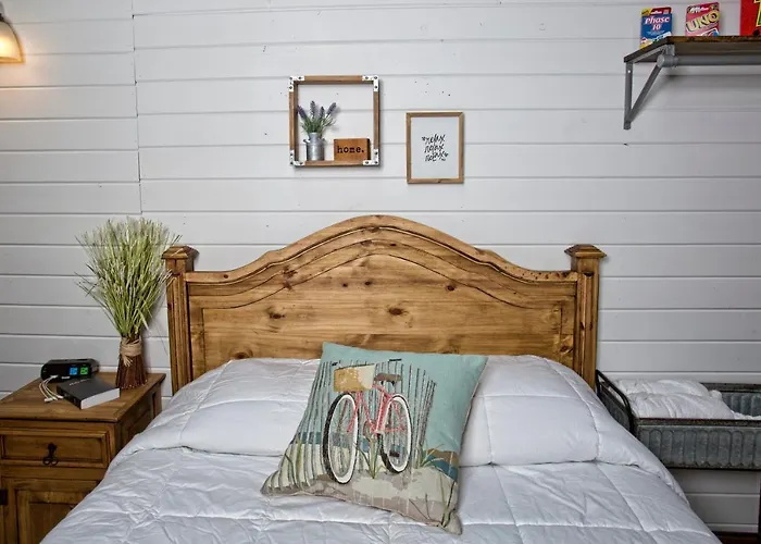 Stateline Cabin